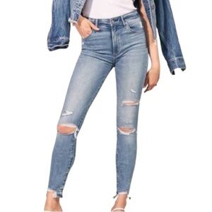 NWOT A&F Abercrombie & Fitch Super Skinny Distressed Ankle HR Blue Size 28/6
